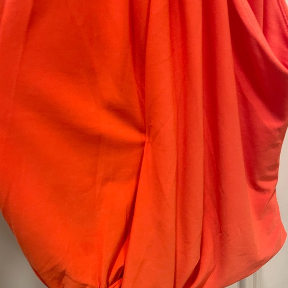 Express Halter top - Picture 3 of 6